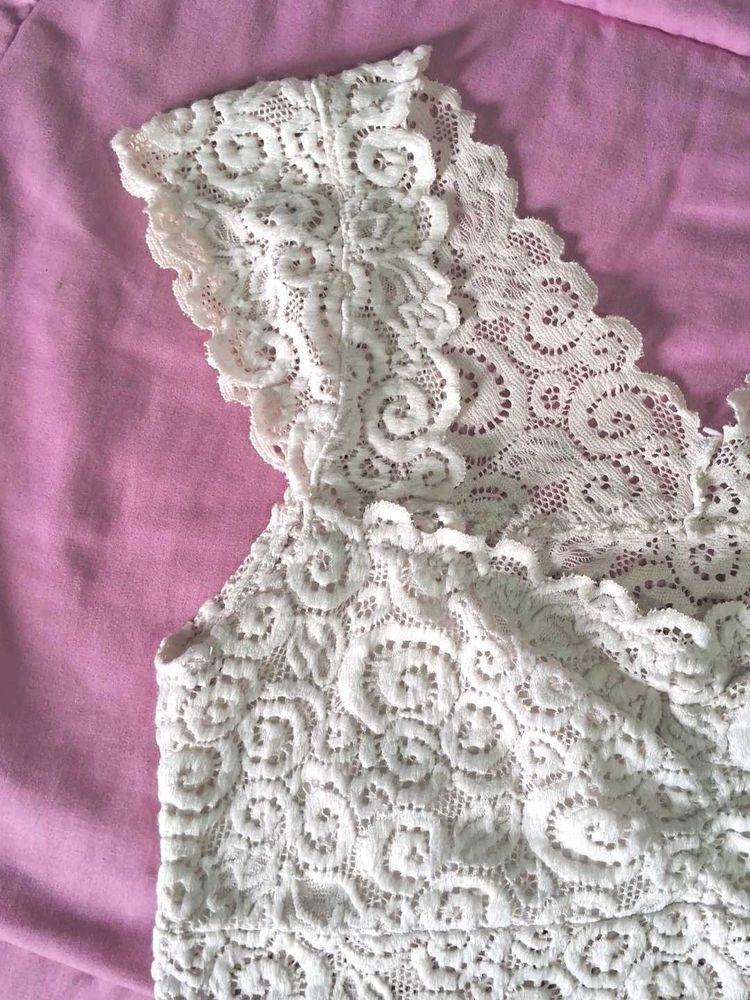 Off White Full Lace Cropped Top
