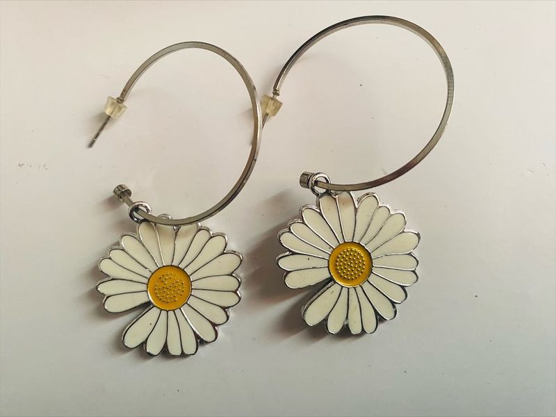 Aesthetic Daisy Earring