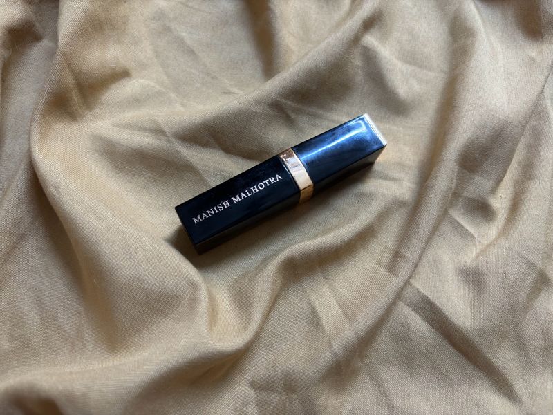 Manish Malhotra(shade ladies Night) Liquid Lipstic