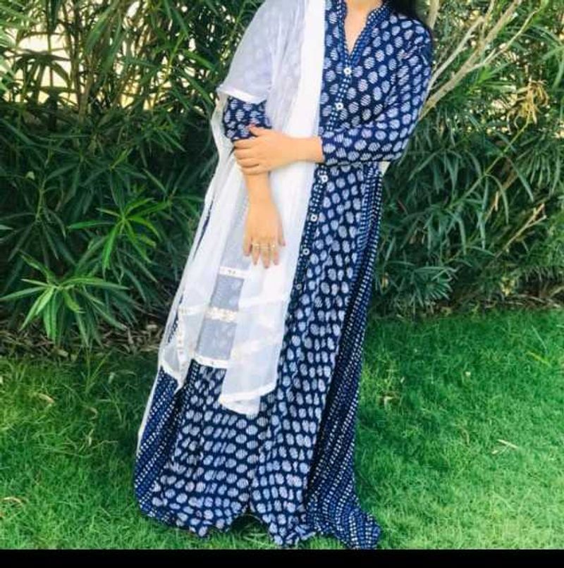 Long Gown For Wedding Wear