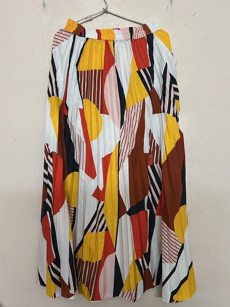 Multi-Coloured Print Pleated Skirt😍