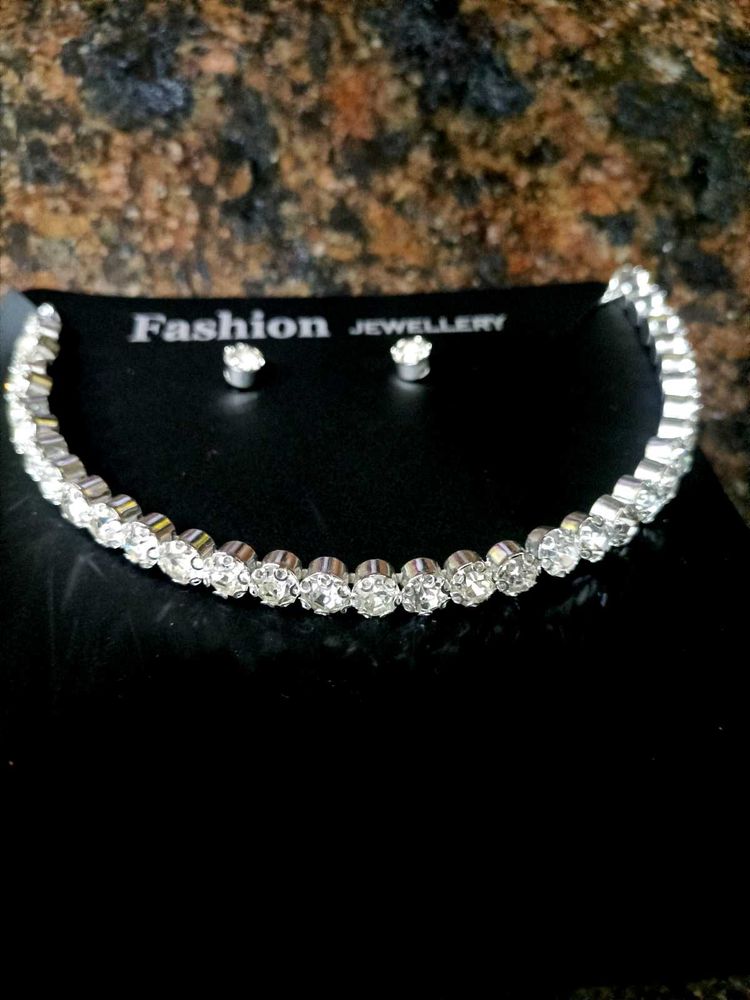 Sparkling Jewelry Set