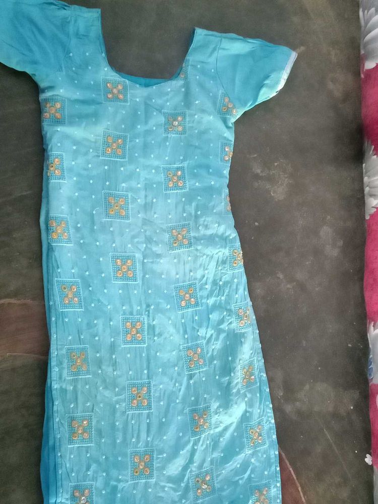 Blue Embroidered Kurta