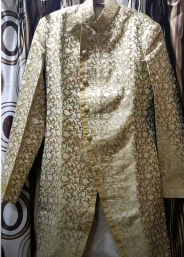 Men&#39;s Sherwani Suit