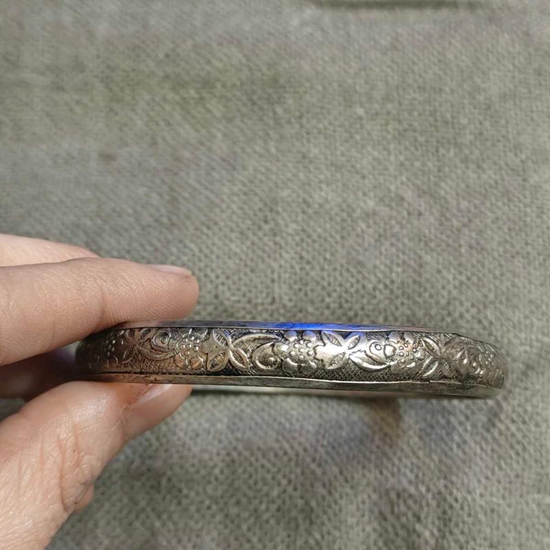 Vintage Floral Bangle