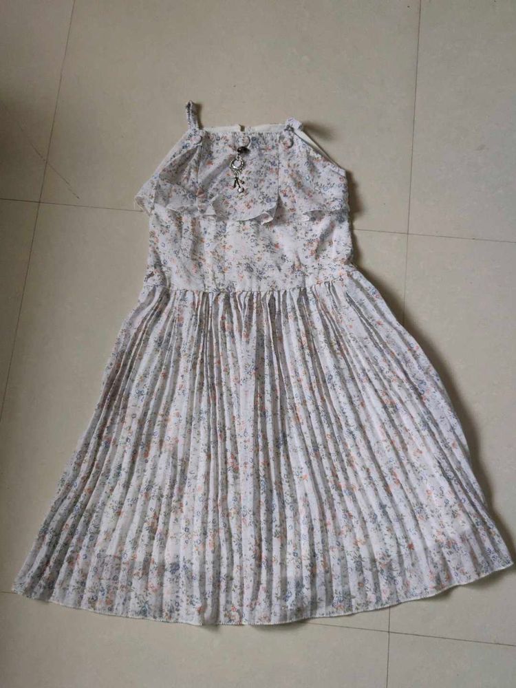Floral Print Pleated Sundress