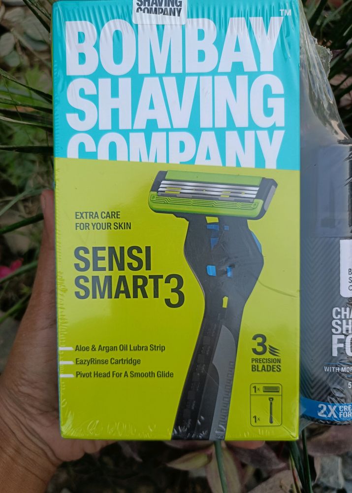 Bombay Shaving Company (Razor and Cream)