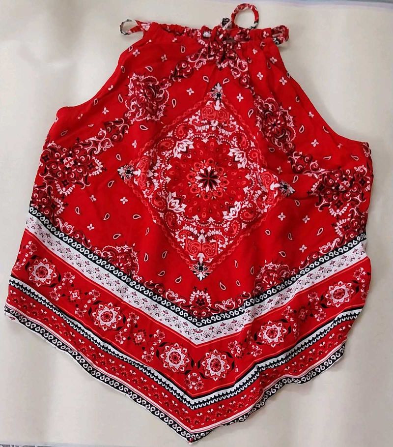 BRAND NEW UNIQUE TOP