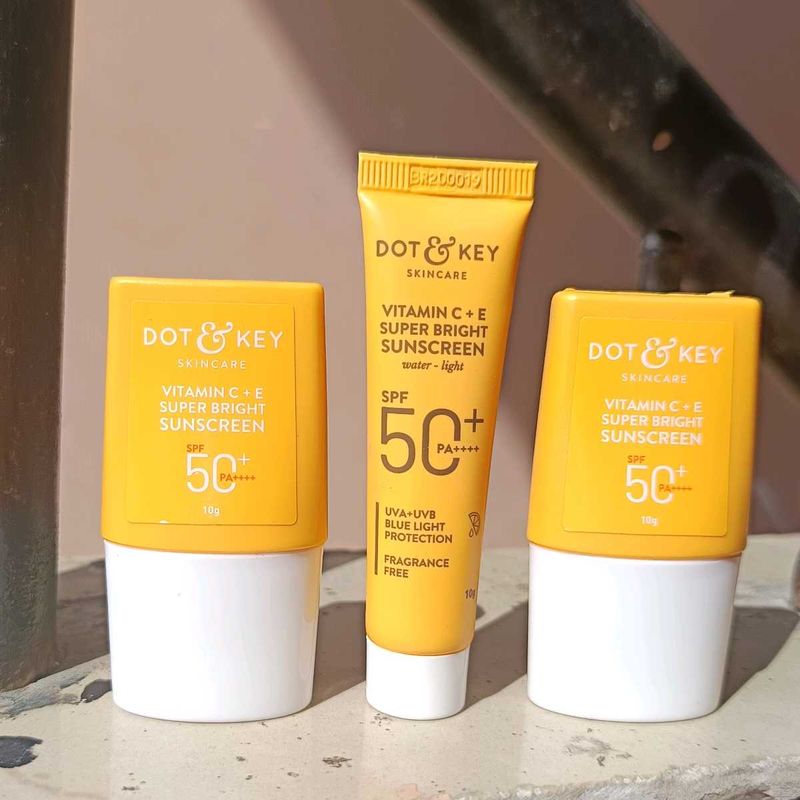 VITAMIN C + E SUPER BRIGHT SUNSCREEN SPF 50+