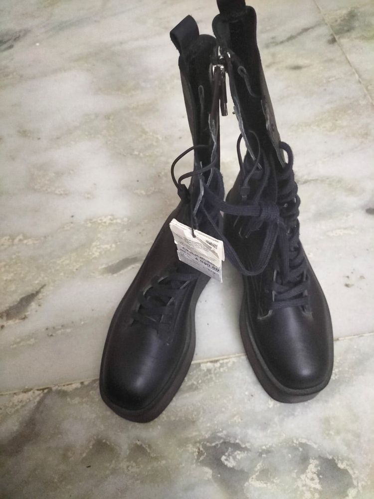 Zara brand new calf length leather boots