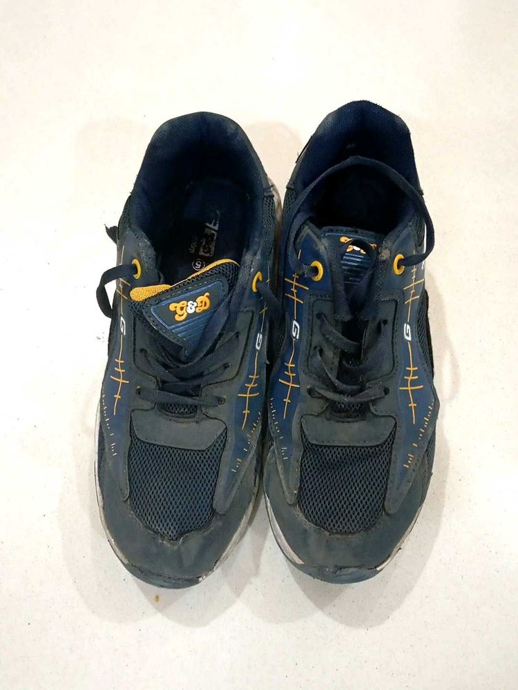 Sports Shoes For Boys