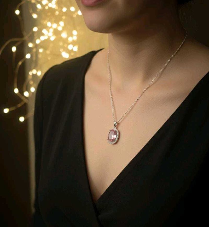 Elegant Pendant Necklace all colours are available