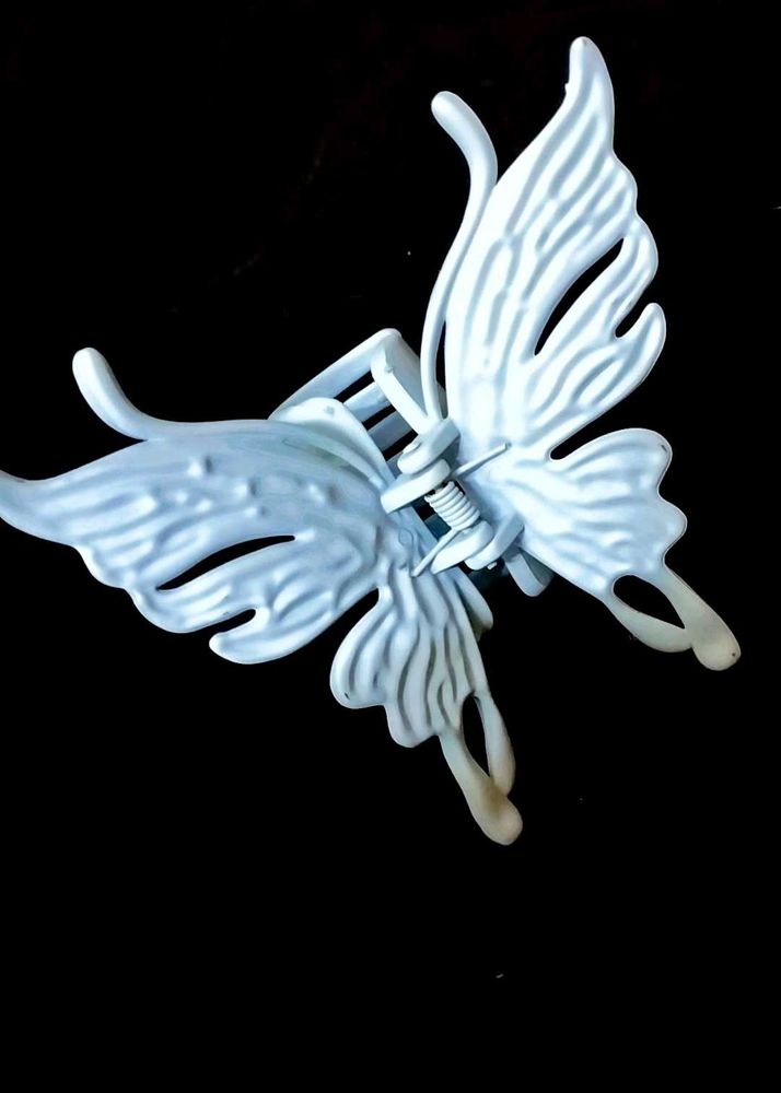 Butterfly Hairclip For Hairs .. Blue Colour