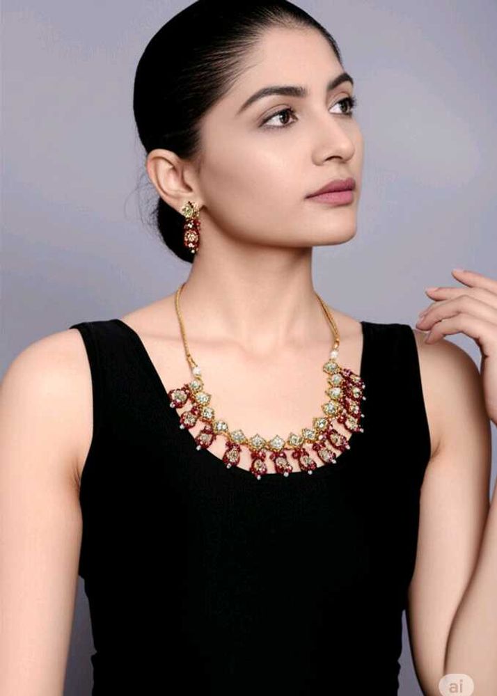 Elegant Necklace Set