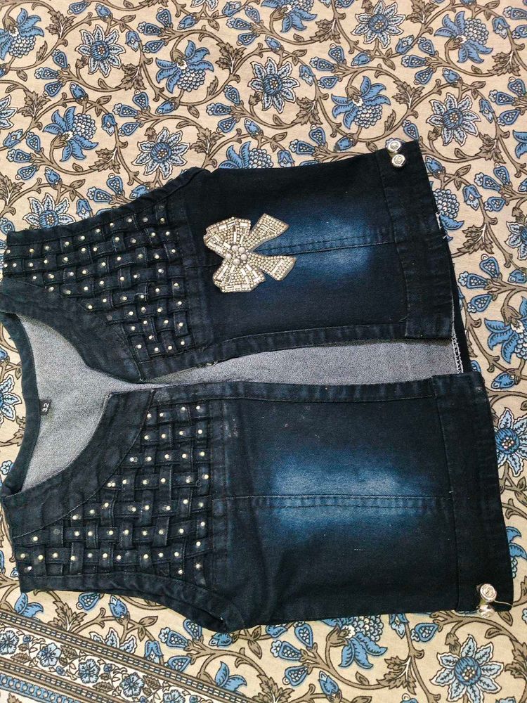 Denim Embellished half jacket for 5-7 years girl