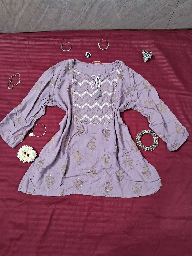 🌺Chic Lavender Short kurti🌺