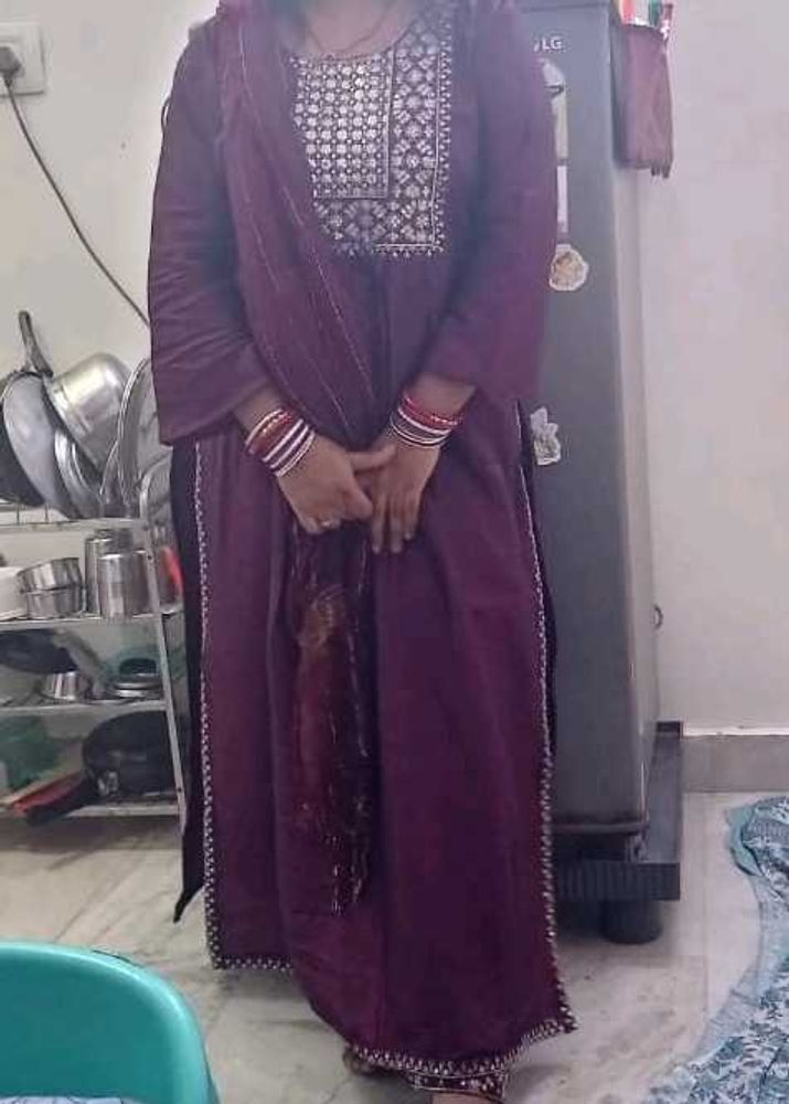 Elegant Embroidered Naira Cut Suit