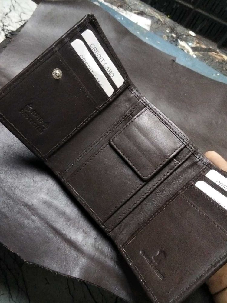 Trendy Brown Rfid Genuine Leather Walet For Mens