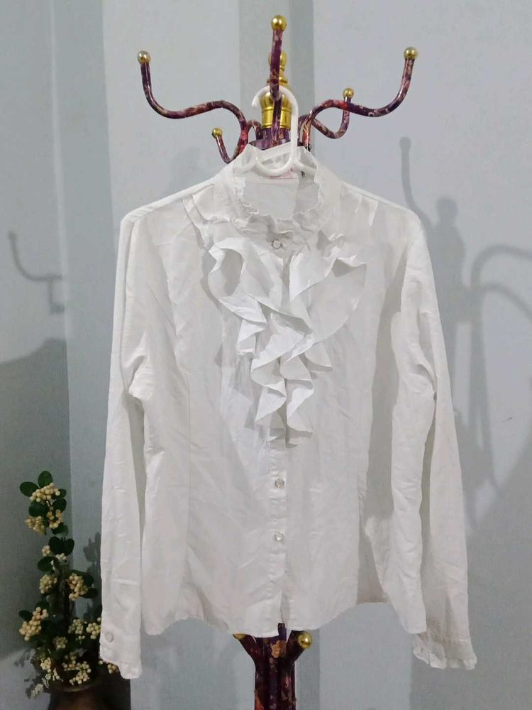 Ruffle Off-white