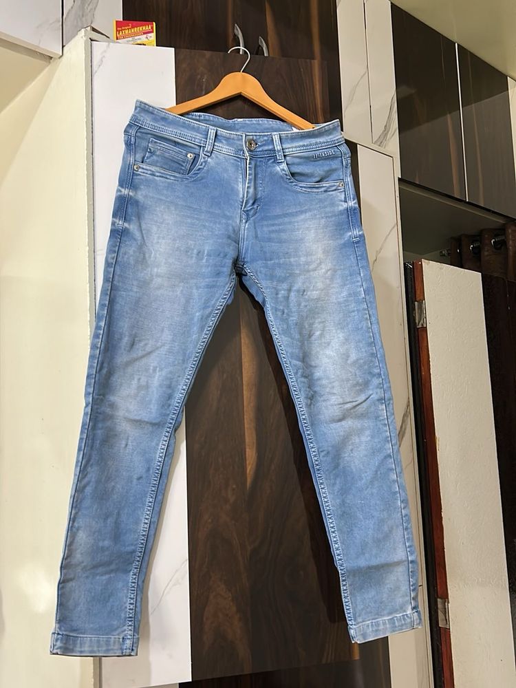 Light Wash Denim Jeans