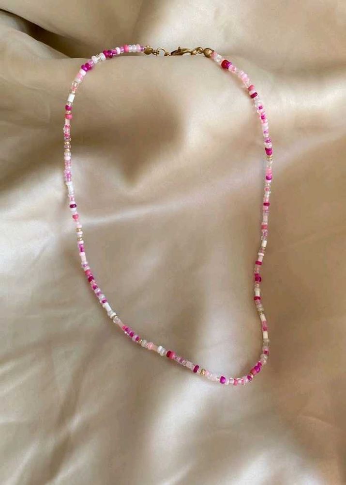 Pink Beaded Necklace🩷