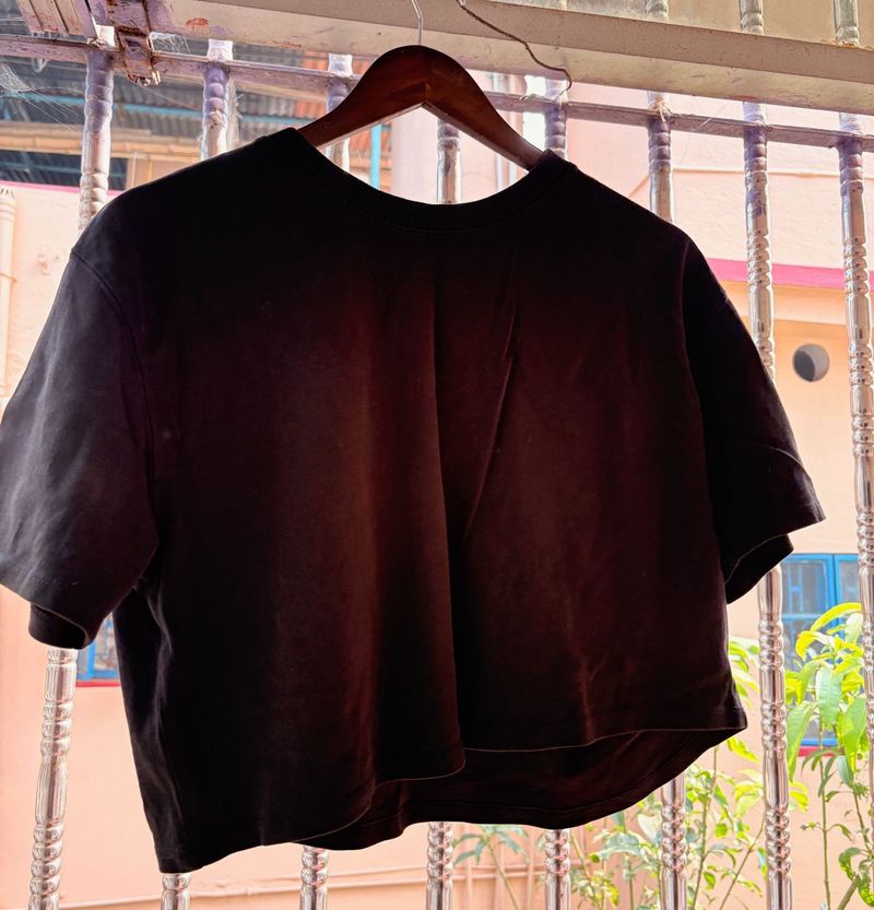 Black Cropped T-Shirt