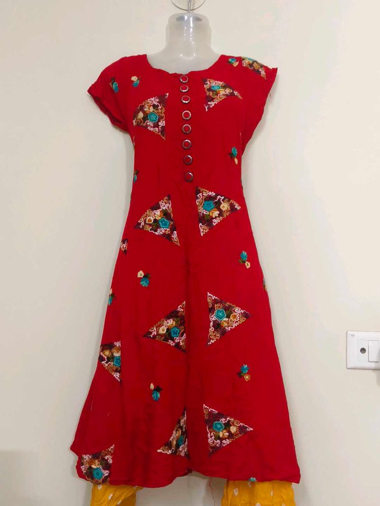Reyon Kurti