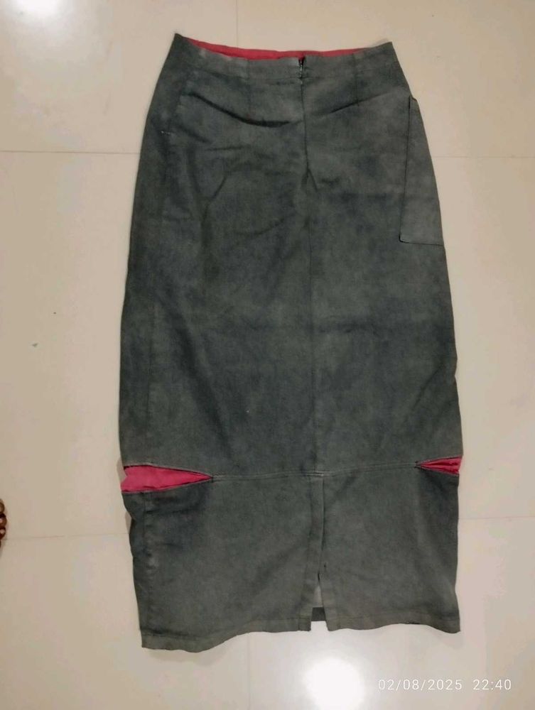 Unique Vintage Midi Skirt