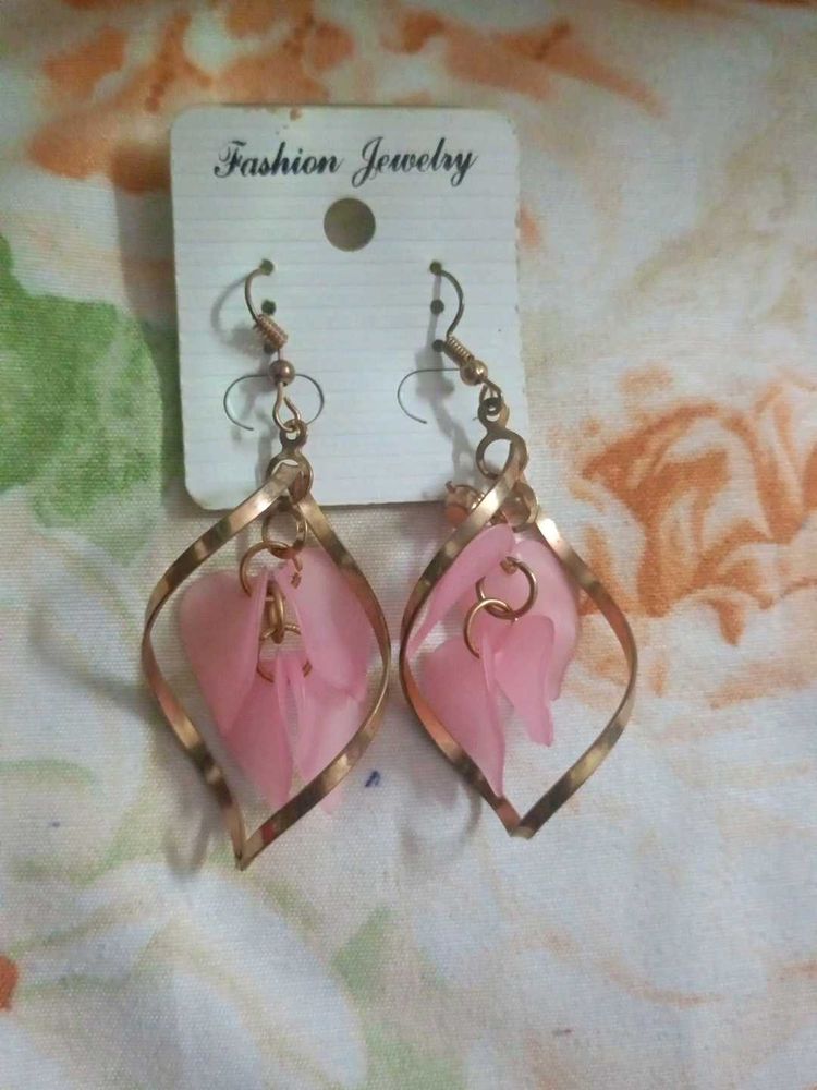 Dangle earrings