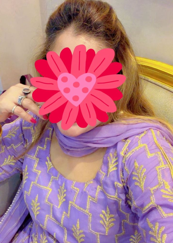 Chic Lavender Gold Embroidered Kurta Set