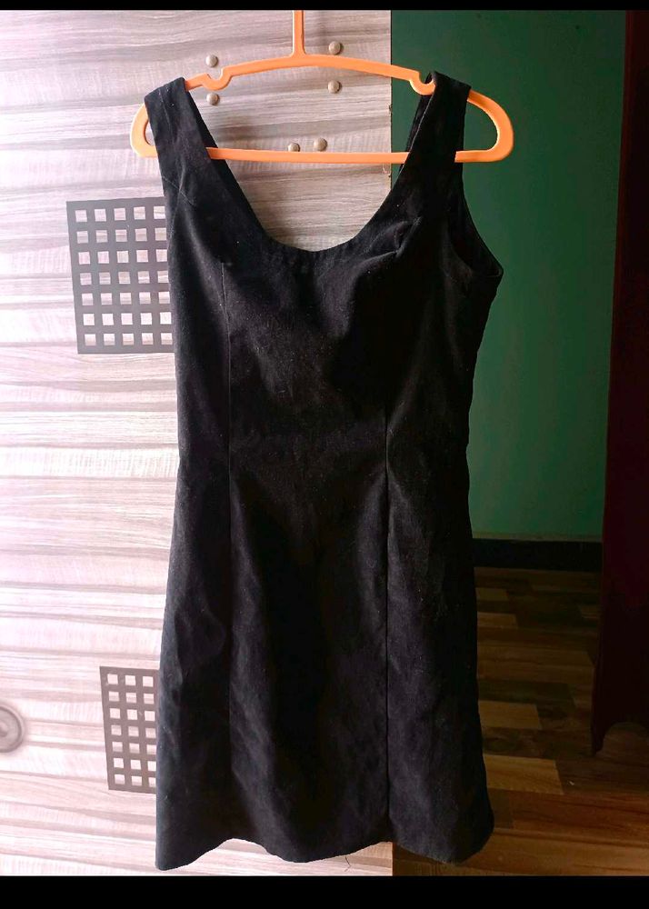 Black Bodycon Dress