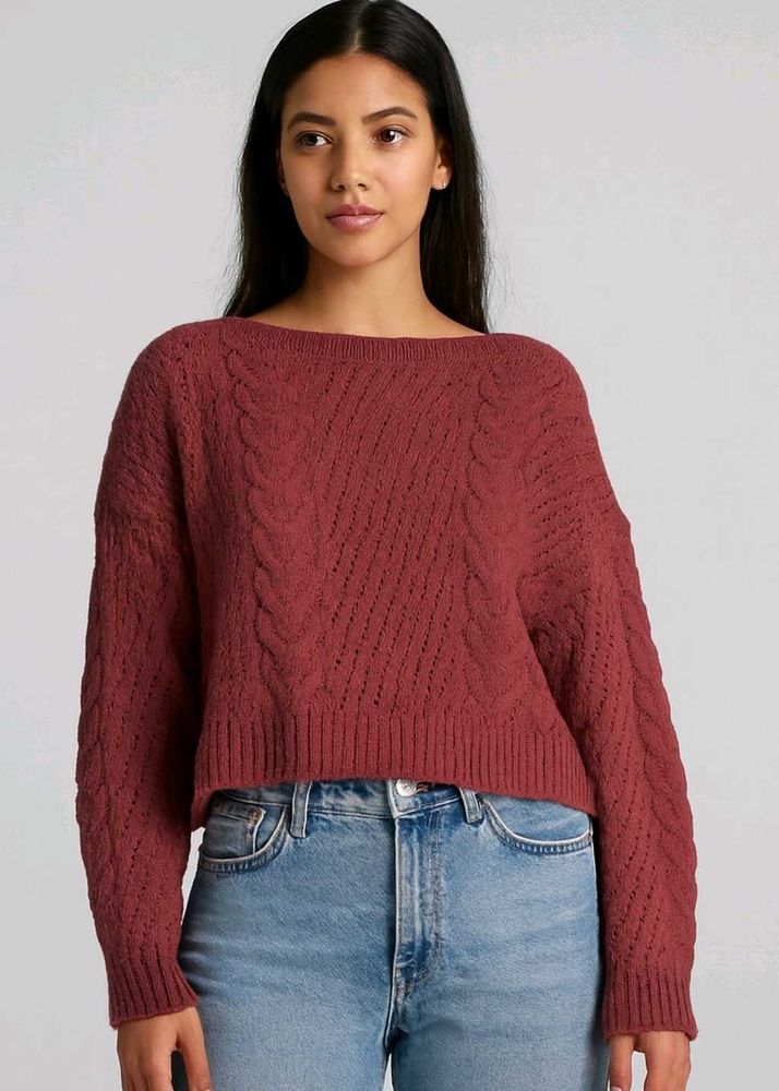 Cable Knit Cropped Sweater