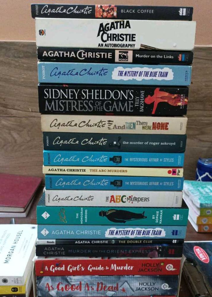 Agatha Christie Thirteen books