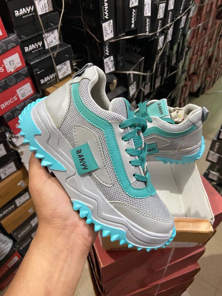 Womens Shoes