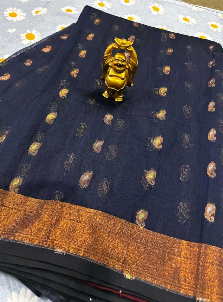 Elegant Navy Blue Paisley Saree