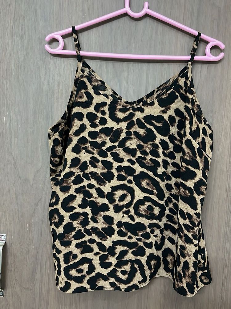 New Striped Pattern Top For 38-40