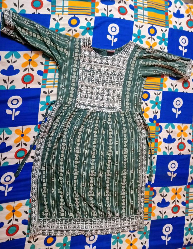 Nyracut Kurti