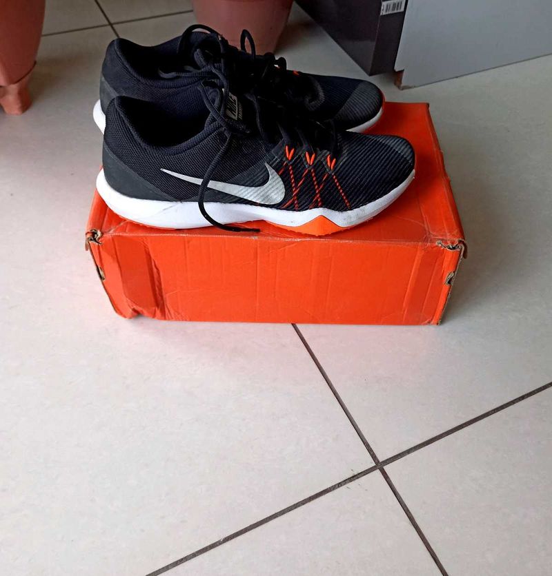 NIKE RETALIATION TR Fixed Price