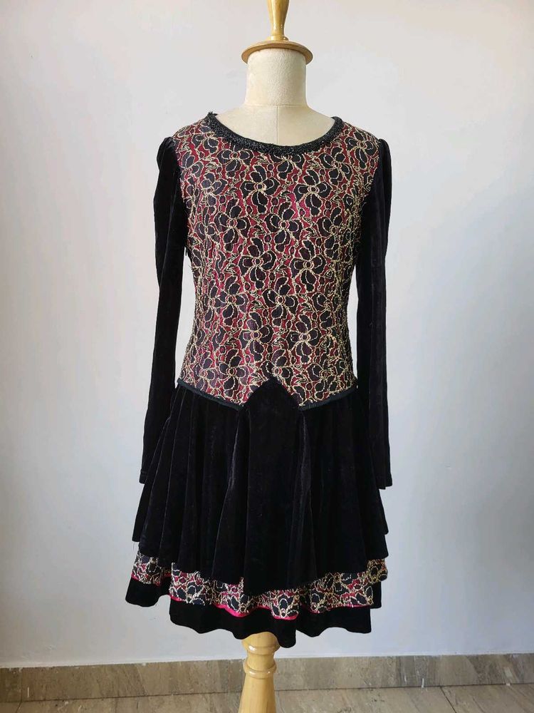 Dress,  Length 34 Inches