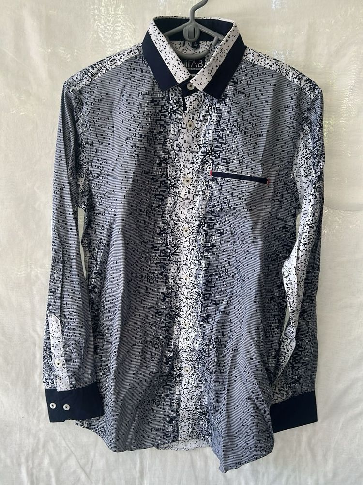 New Shirt, Size S