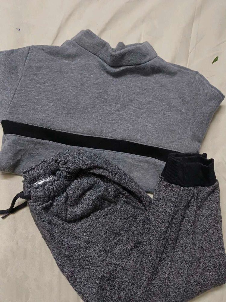 COMBO Jogger And Sweatshirt Winter Wear Sets