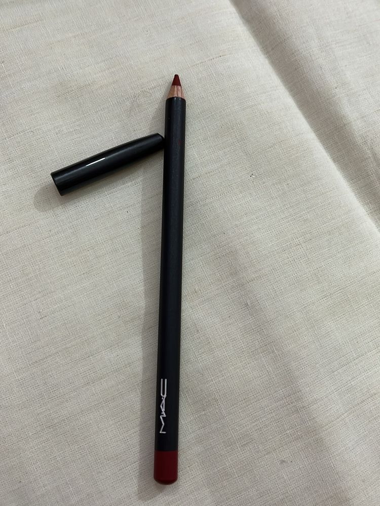 New mac Lipliner Shade Brick