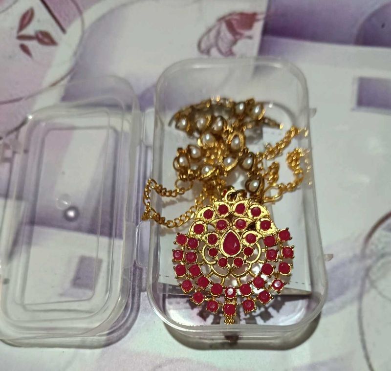 Elegant Ruby &amp; Pearl Pendant Necklace