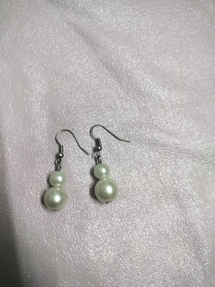 Pearl Hanging Earrings