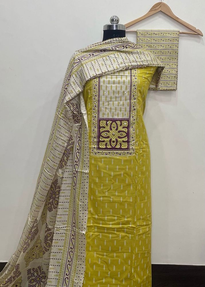 Apsarra Womens unstitched suit