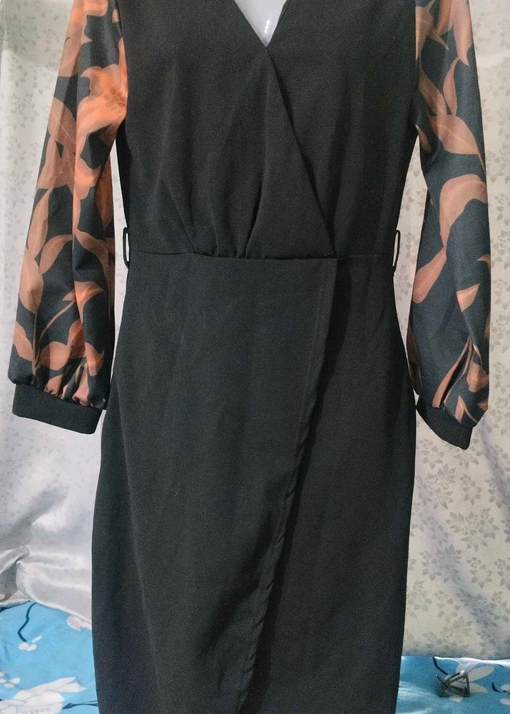 Elegant Black Sheath Dress