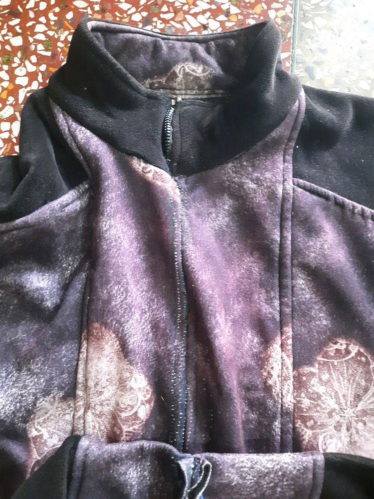 JACKET WITH NO CHAIN