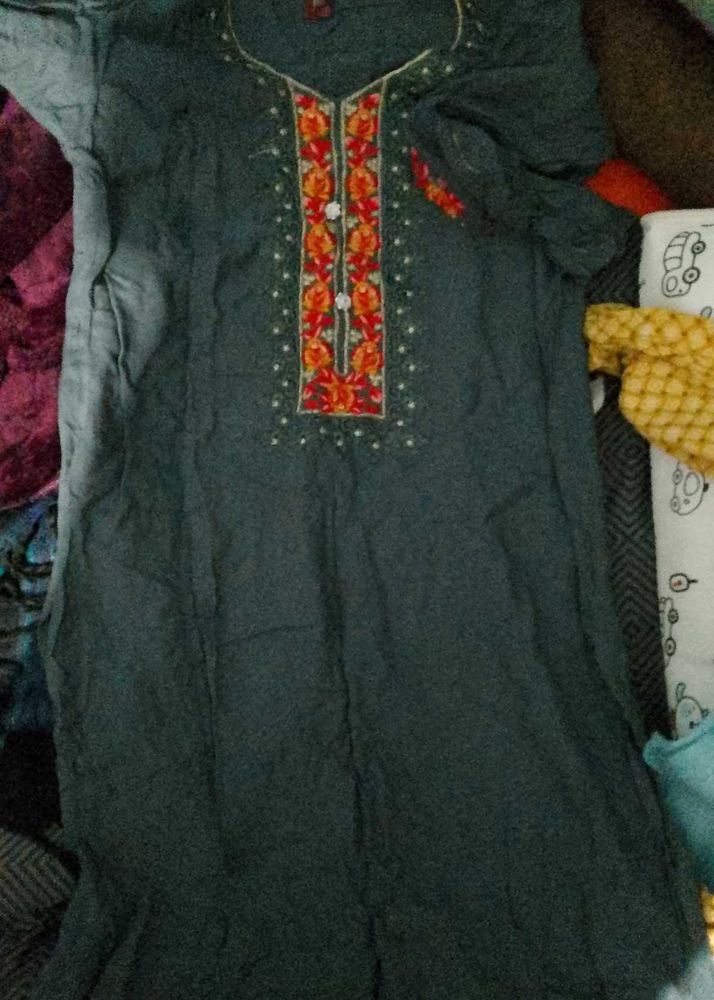 Elegant Embroidered Kurta