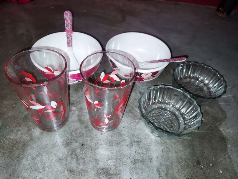 Glass Bowl Set