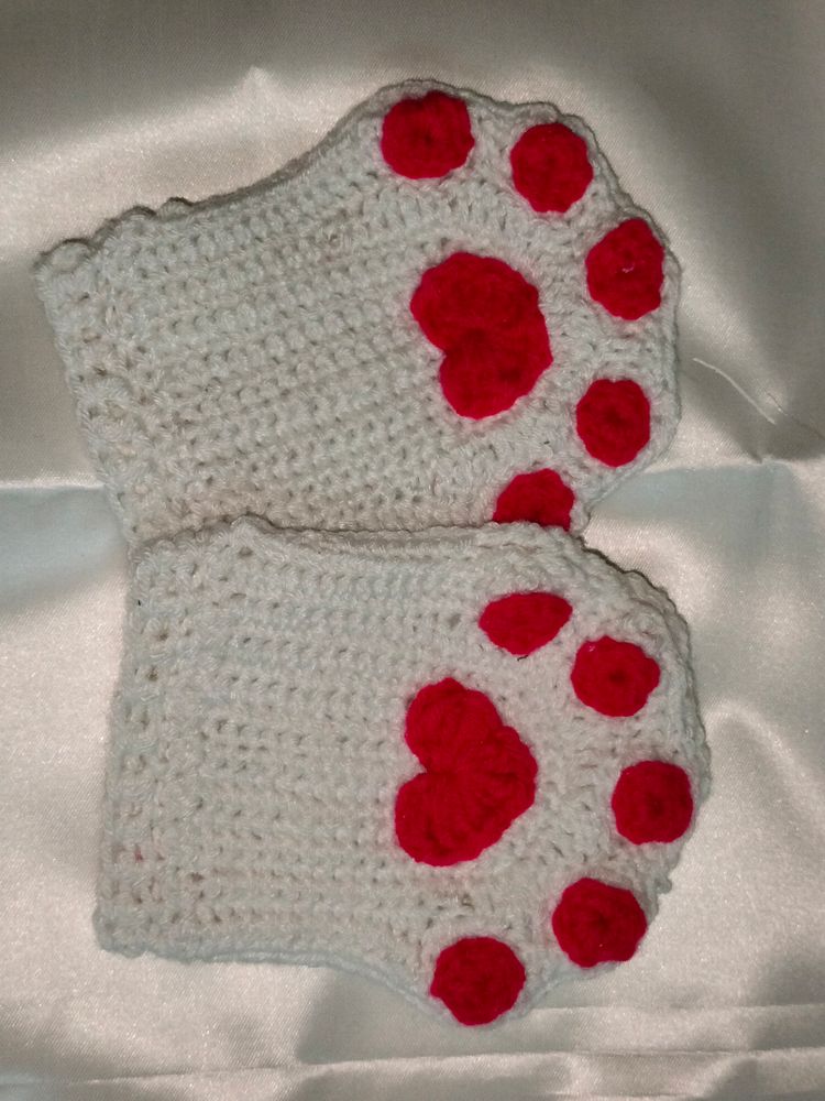 Crochet Cat Paw &amp; Hair Clip